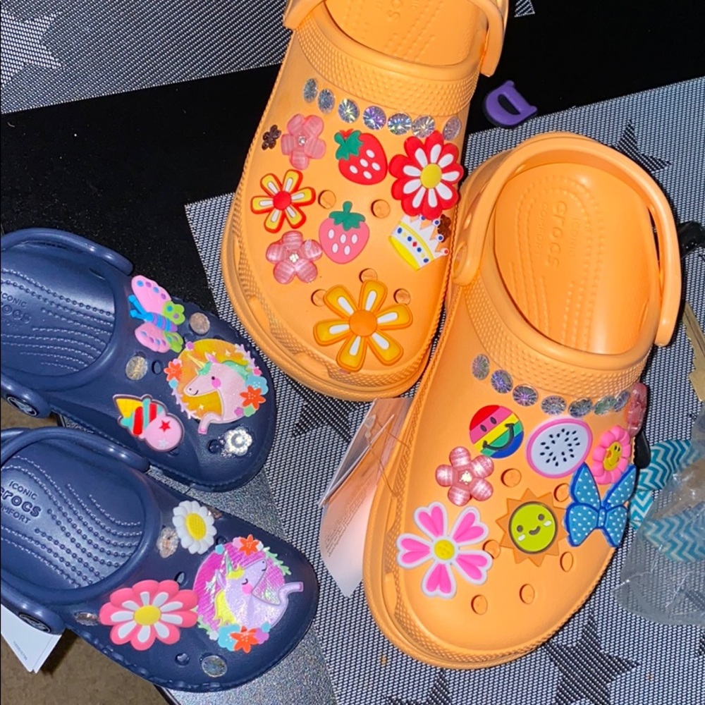 Crocs size 5 women- kids 4c